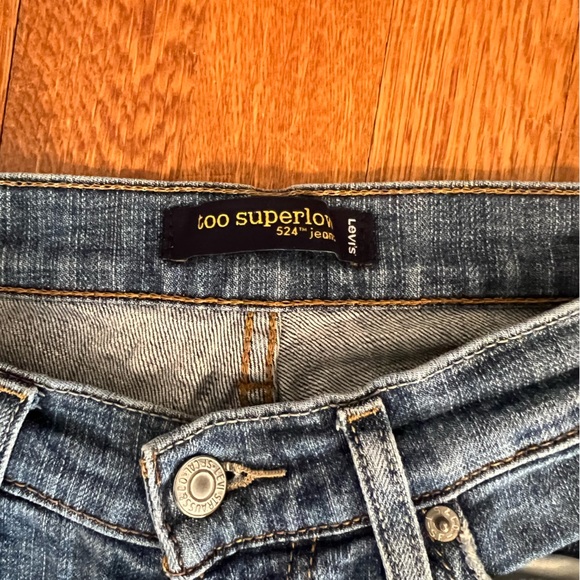 Levi Jeans Size 1 - Picture 2 of 3